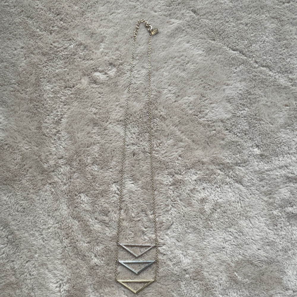 Silver tone Triangle Pendant Necklace, NWT - Picture 4 of 9